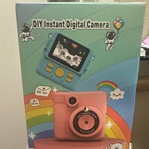 DIY Instant Digital Camera - Yellow and Pink